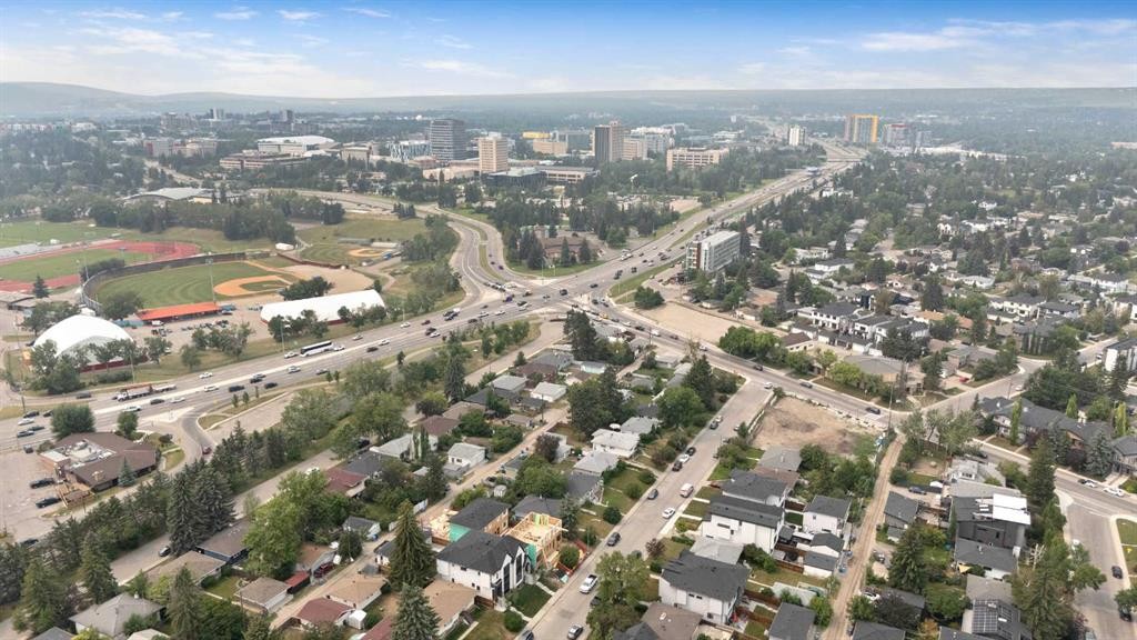 2431 23 Street Nw, Calgary, AB - Outdoor With View
