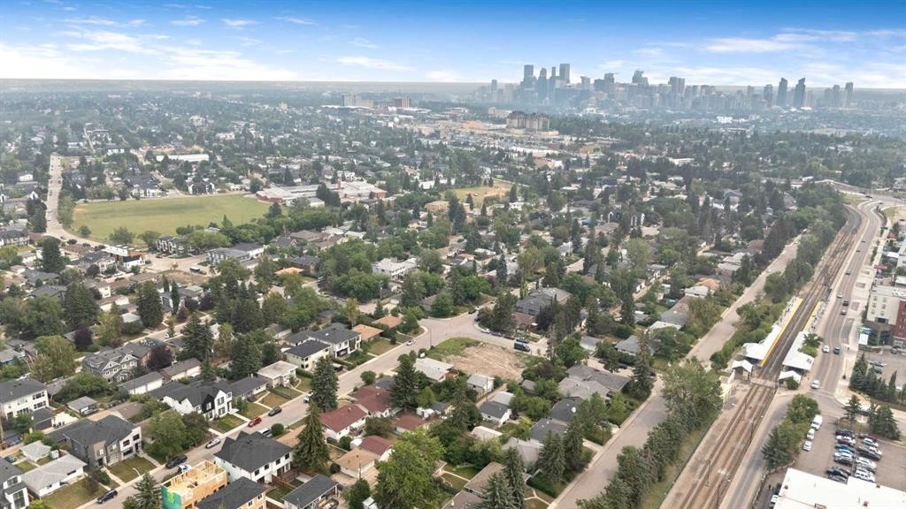 2431 23 Street Nw, Calgary, AB - Outdoor With View