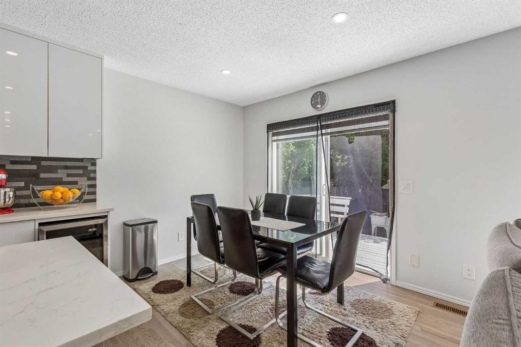 60 Cranfield Park Se, Calgary, AB - Indoor Photo Showing Dining Room