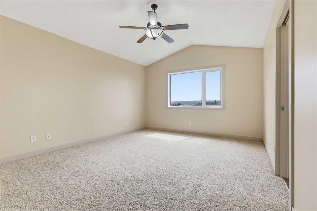 47 Evanspark Circle, Calgary, AB - Indoor Photo Showing Other Room