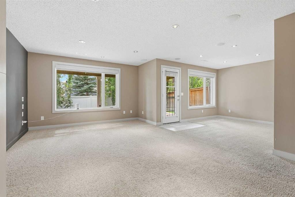 47 Evanspark Circle, Calgary, AB - Indoor