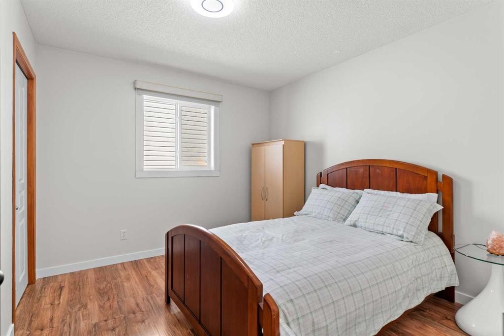 114 Chapalina Terrace Se, Calgary, AB - Indoor Photo Showing Bedroom