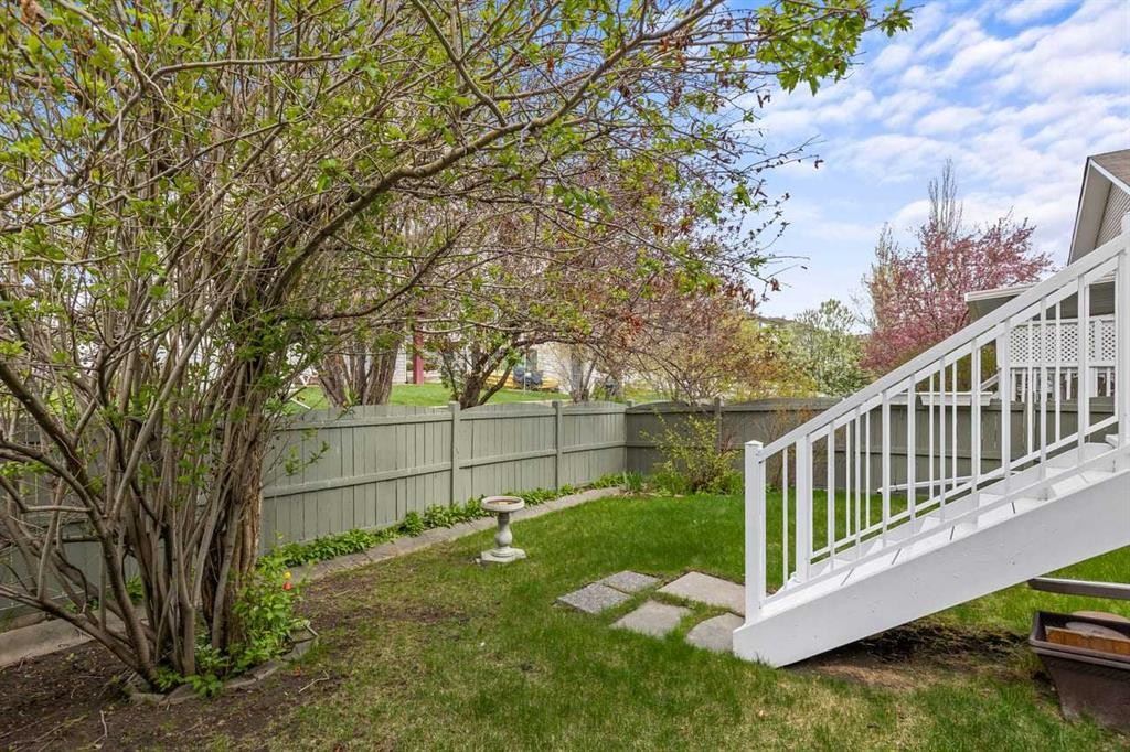 139 Hidden Valley Green Nw, Calgary, AB - Outdoor