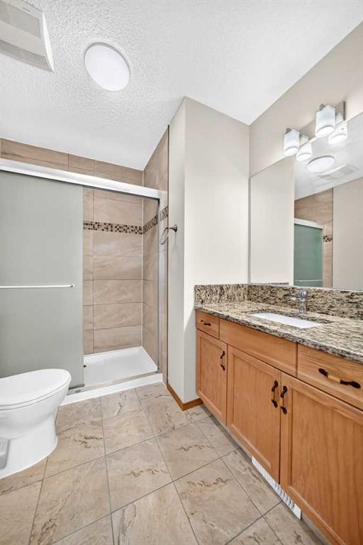 43 Somerside Common Sw, Calgary, AB - Indoor Photo Showing Bathroom