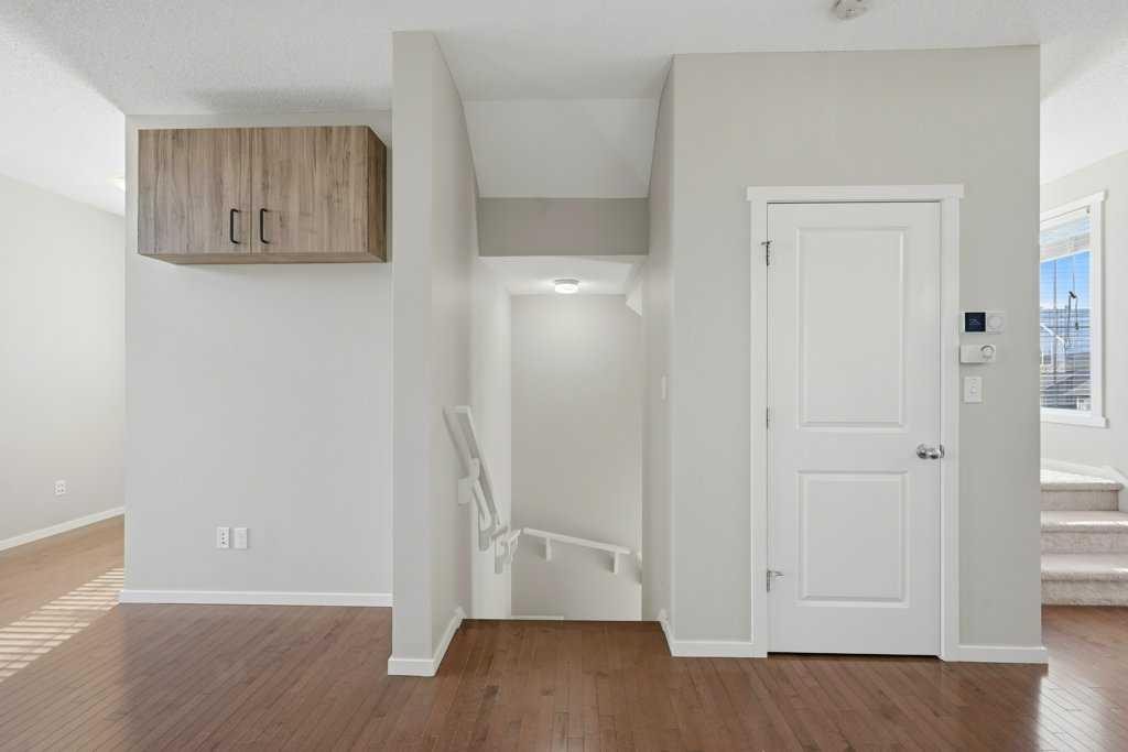 3 Evansview Gardens Nw, Calgary, AB - Indoor Photo Showing Other Room