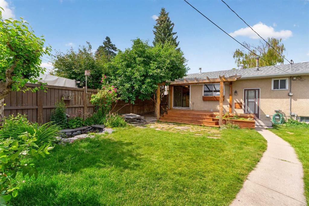 4639 Marbank Drive, Calgary, AB - Outdoor