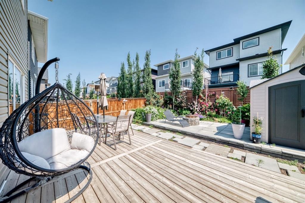 86 Carringvue Manor Nw, Calgary, AB - Outdoor With Deck Patio Veranda