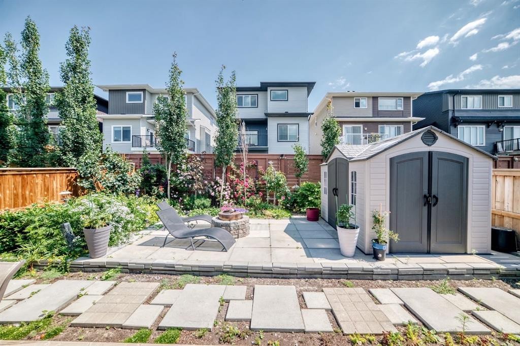 86 Carringvue Manor Nw, Calgary, AB - Outdoor