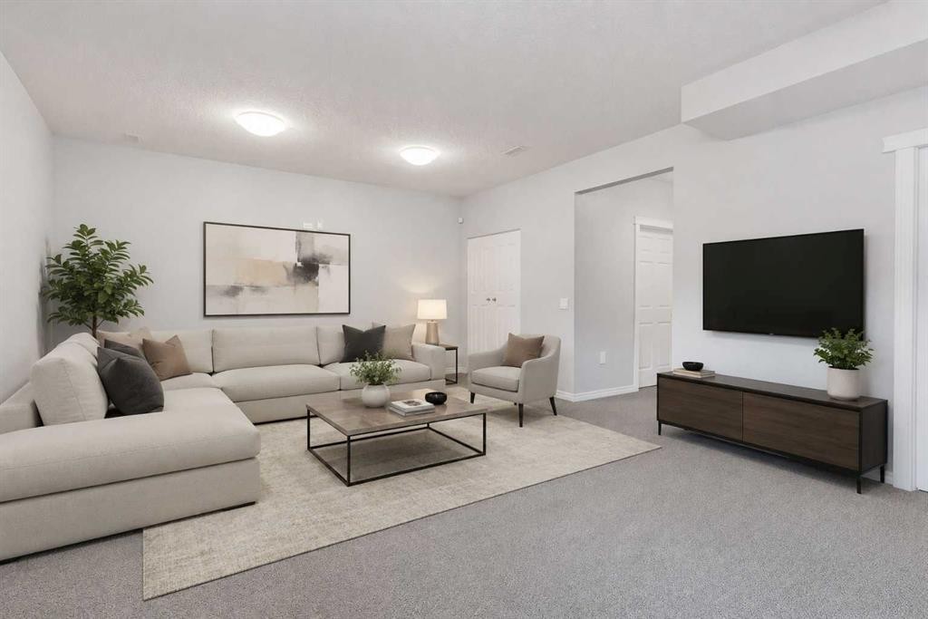 26 Evansfield Park Nw, Calgary, AB - Indoor Photo Showing Living Room