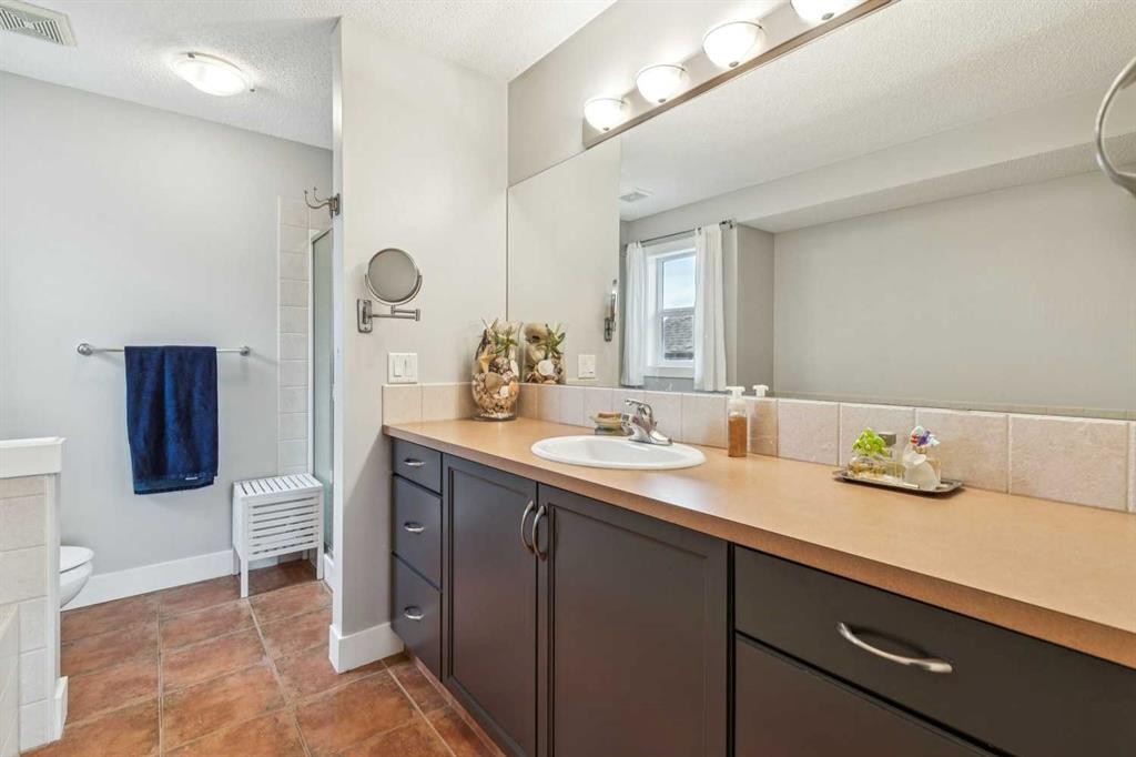 130 Tuscany Valley Green Nw, Calgary, AB