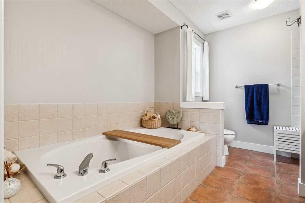 130 Tuscany Valley Green Nw, Calgary, AB