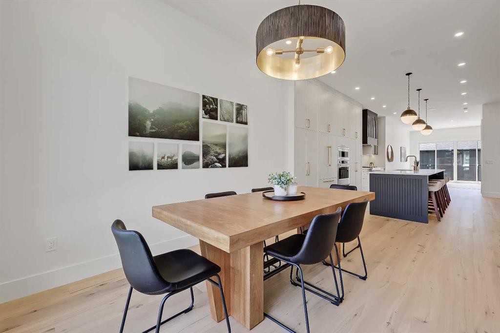 1009 18 Avenue Nw, Calgary, AB - Indoor Photo Showing Dining Room