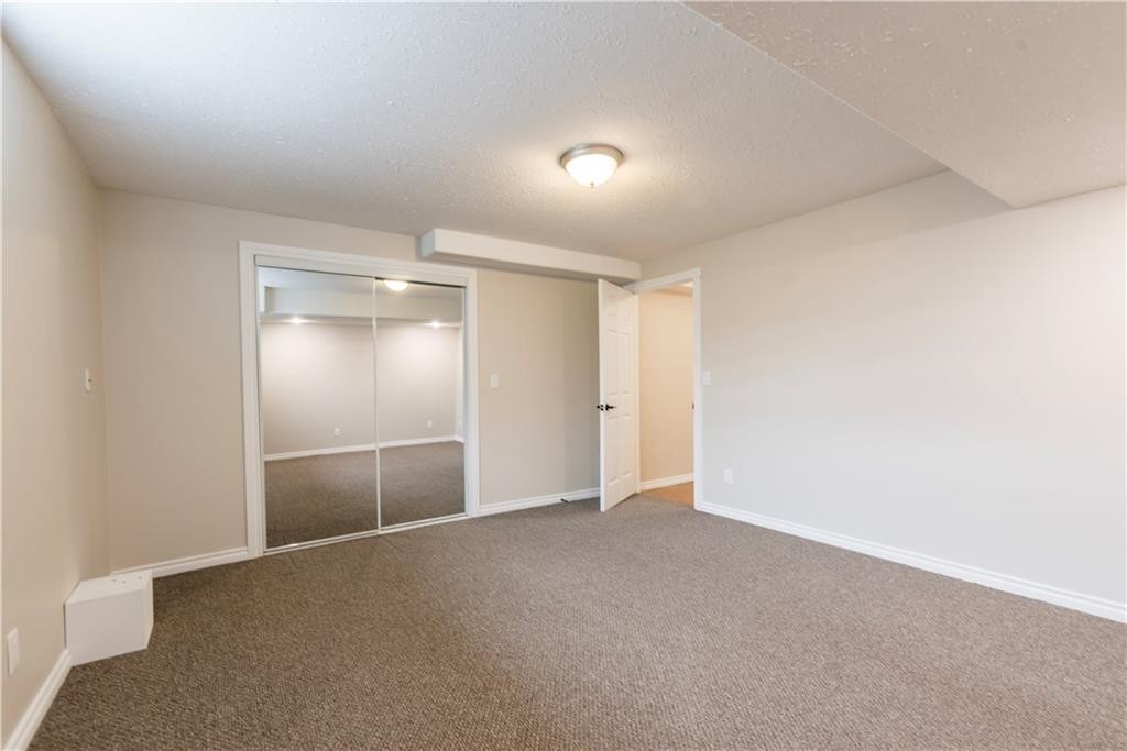 1019 Smith Avenue, Crossfield, AB - Indoor Photo Showing Other Room