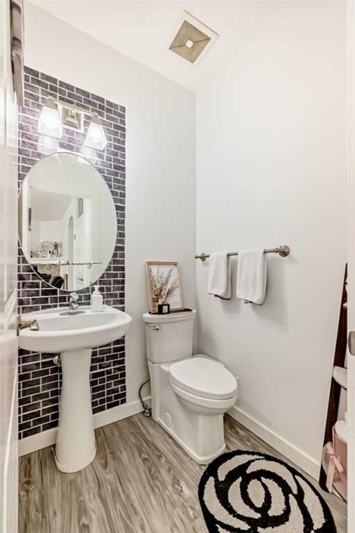 169 Aspenshire Drive Sw, Calgary, AB - Indoor Photo Showing Bathroom