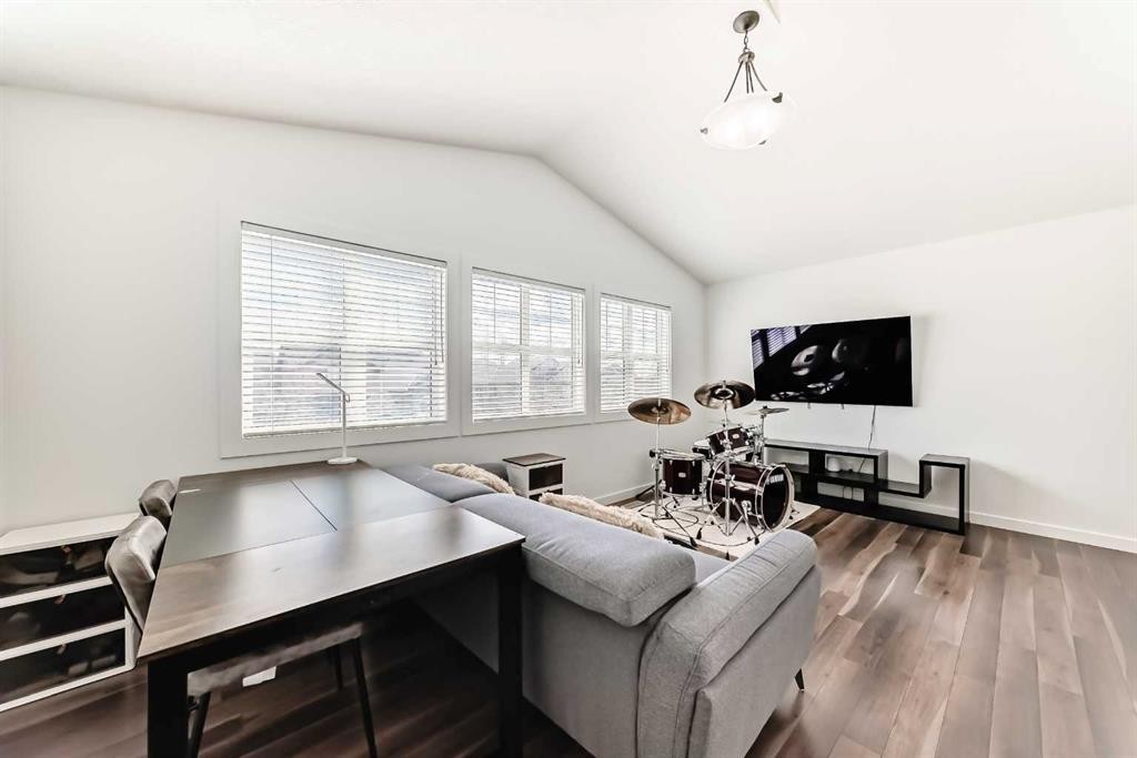 169 Aspenshire Drive Sw, Calgary, AB - Indoor