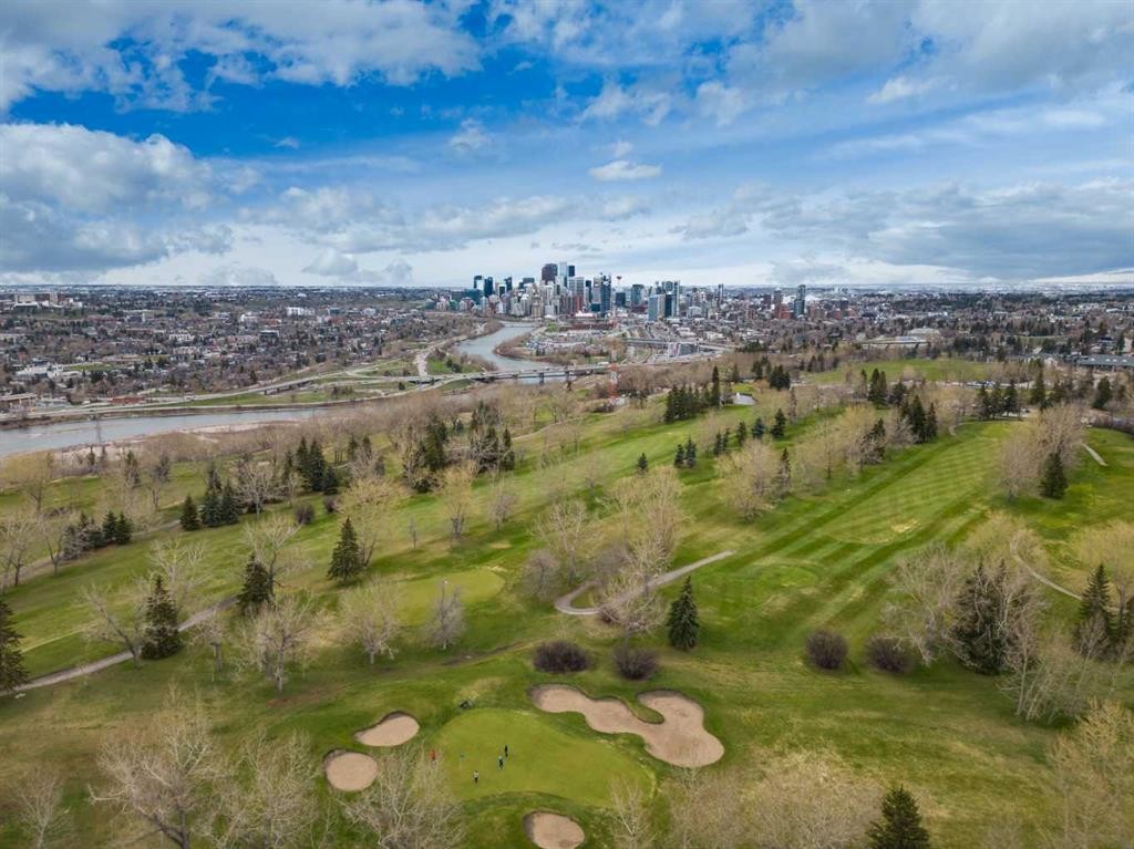 5208-14 Hemlock Crescent Sw, Calgary, AB - Outdoor With View