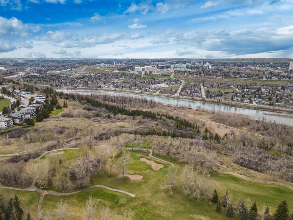 5208-14 Hemlock Crescent Sw, Calgary, AB - Outdoor With View
