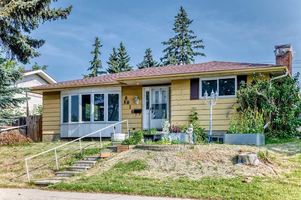 6016 18 Avenue Ne, Calgary, AB - Outdoor