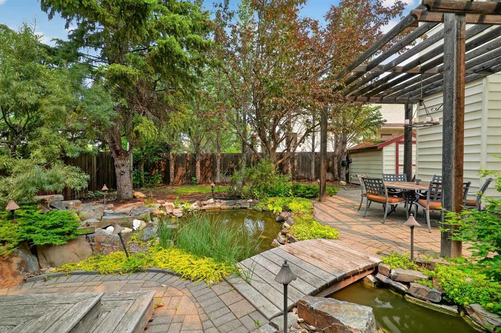80 Hawkhill Way Nw, Calgary, AB - Outdoor With Deck Patio Veranda