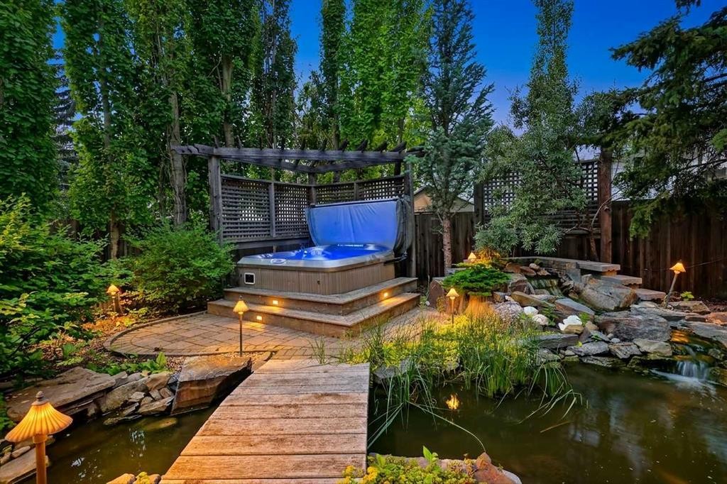 80 Hawkhill Way Nw, Calgary, AB - Outdoor With Deck Patio Veranda