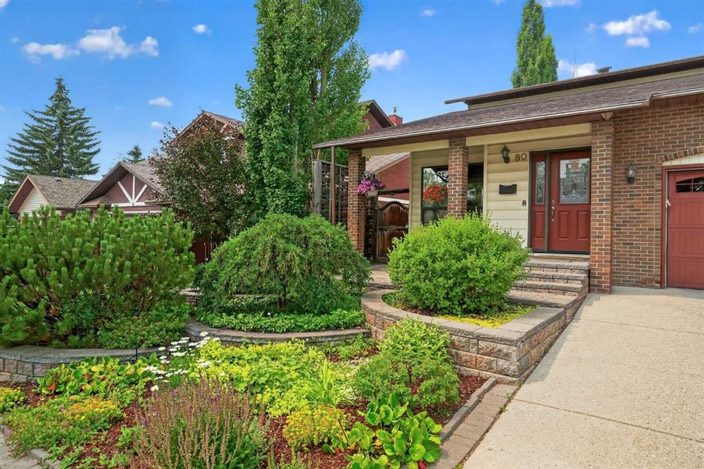 80 Hawkhill Way Nw, Calgary, AB - Outdoor