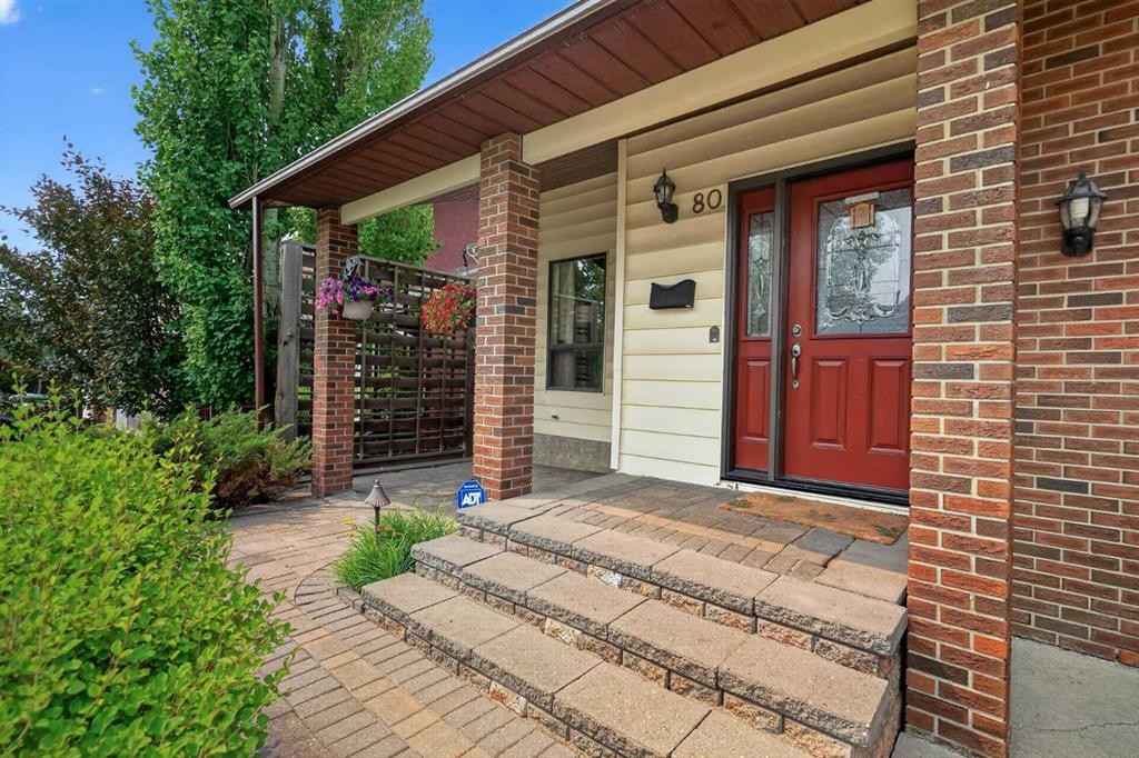 80 Hawkhill Way Nw, Calgary, AB - Outdoor With Deck Patio Veranda With Exterior
