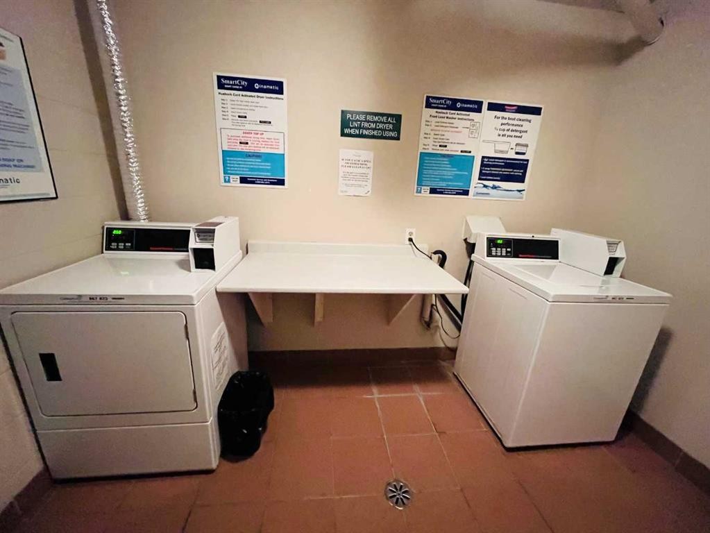 405-4820 47 Avenue, Red Deer, AB - Indoor Photo Showing Laundry Room