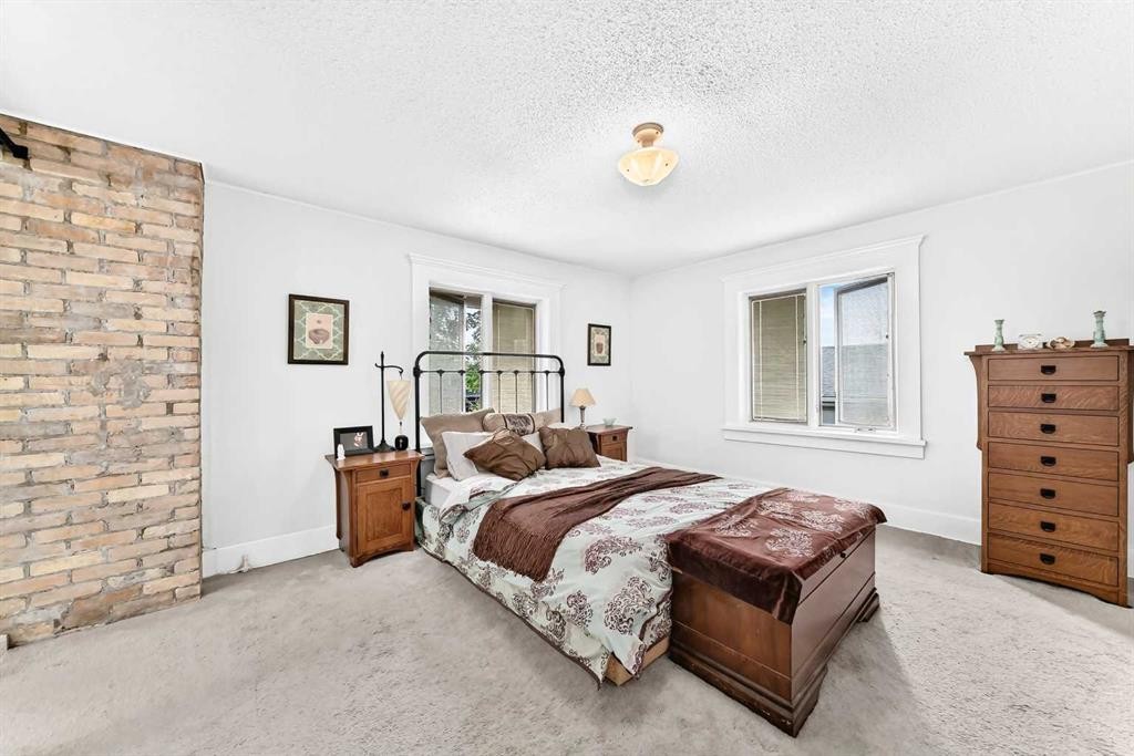 1925 10 Street Sw, Calgary, AB - Indoor Photo Showing Bedroom