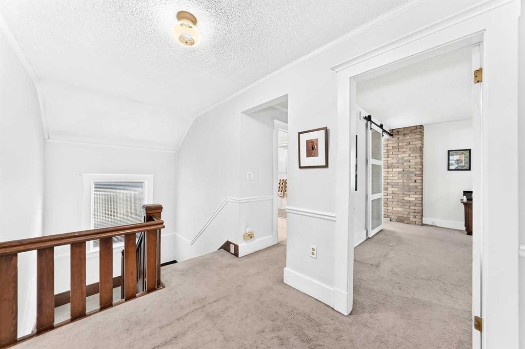 1925 10 Street Sw, Calgary, AB - Indoor Photo Showing Other Room