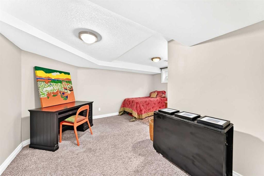 1925 10 Street Sw, Calgary, AB - Indoor