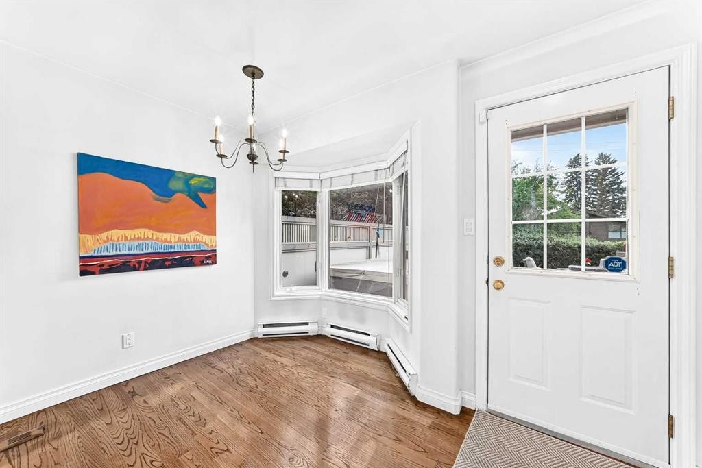 1925 10 Street Sw, Calgary, AB - Indoor Photo Showing Other Room