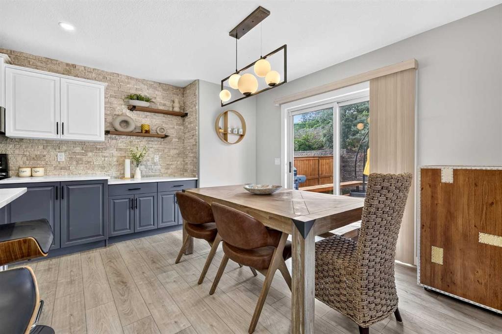261 Panamount Hill Nw, Calgary, AB - Indoor