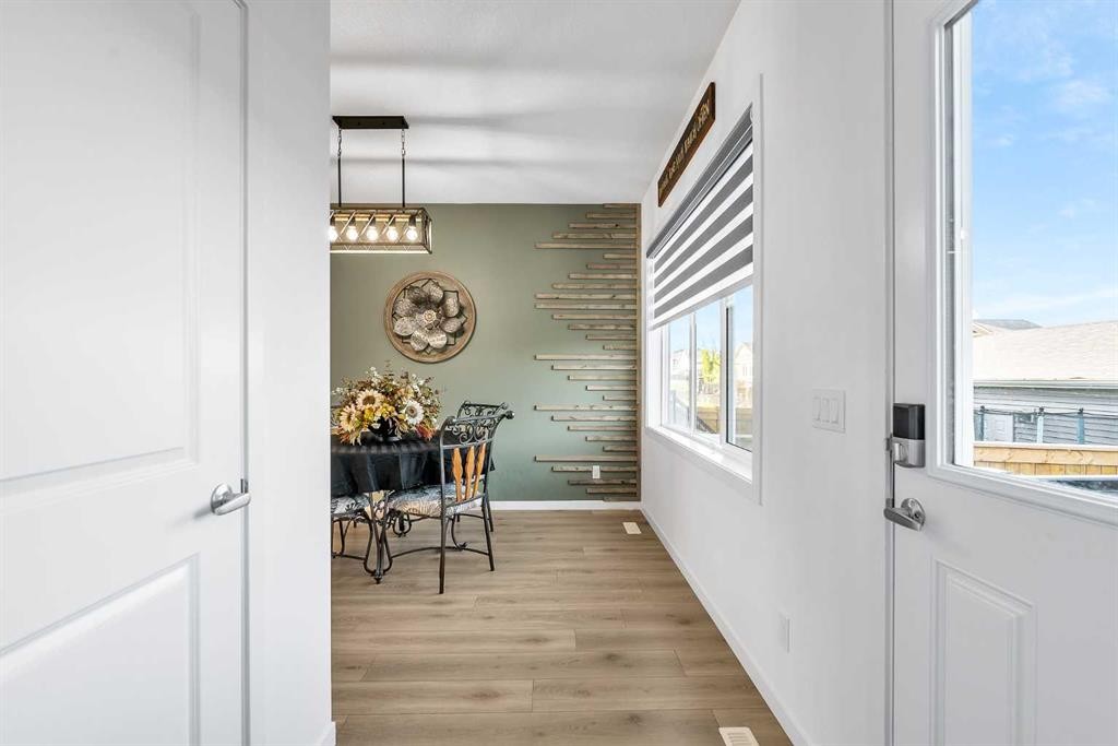 7 Emberside Park, Cochrane, AB - Indoor Photo Showing Other Room