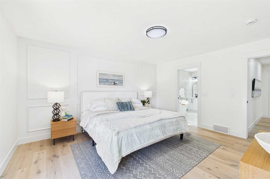 16 Edcath Mews Nw, Calgary, AB - Indoor Photo Showing Bedroom
