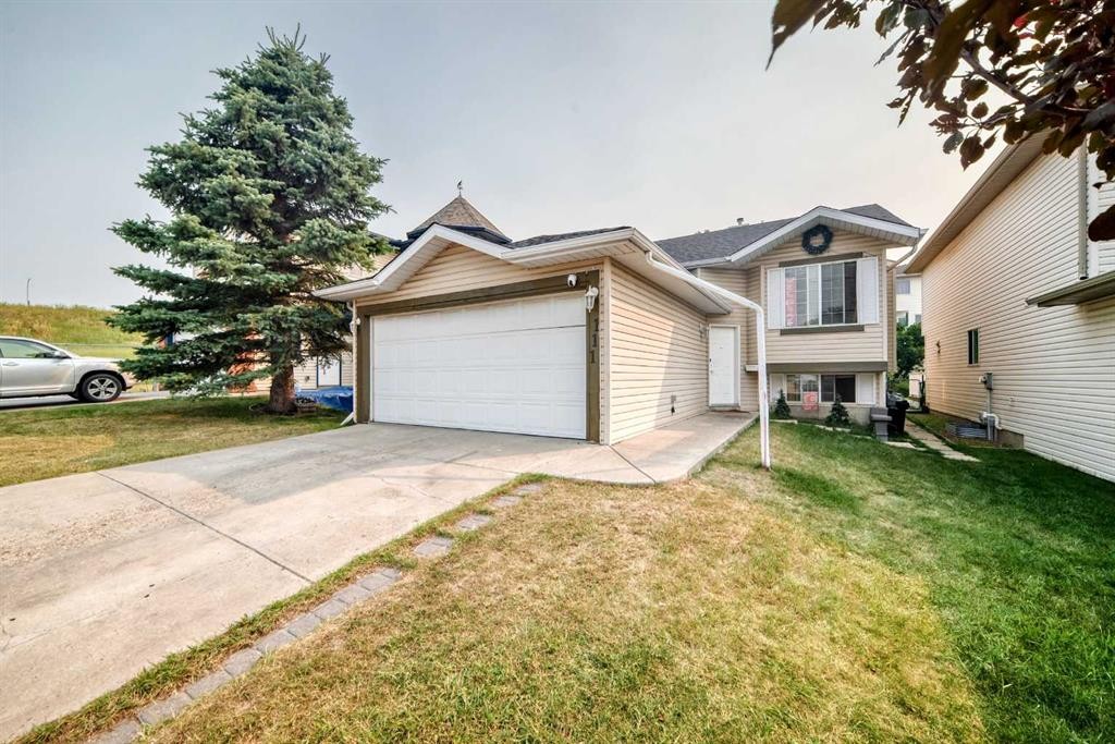 111 Arbour Stone Crescent Nw, Calgary, AB - Outdoor With Facade