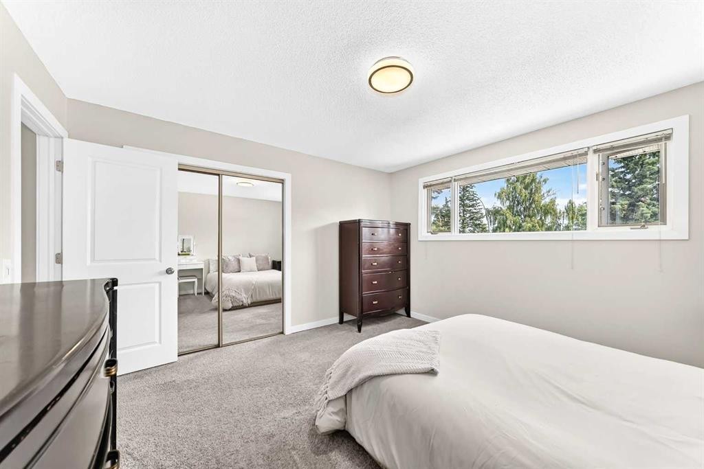 4 Marbrooke Circle Ne, Calgary, AB - Indoor Photo Showing Bedroom