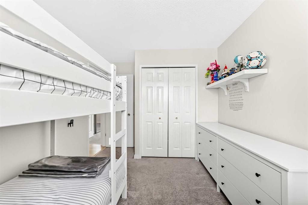 4 Marbrooke Circle Ne, Calgary, AB - Indoor