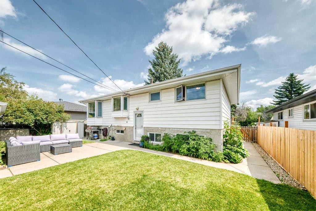 4 Marbrooke Circle Ne, Calgary, AB - Outdoor