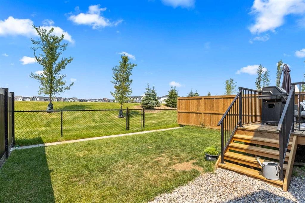 45 Savoy Landing Se, Calgary, AB - Outdoor