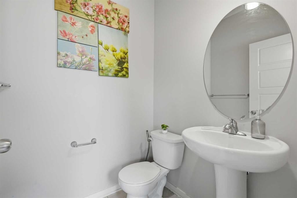 190 Saddlelake Way Ne, Calgary, AB - Indoor Photo Showing Bathroom