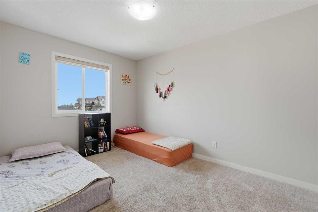 190 Saddlelake Way Ne, Calgary, AB - Indoor Photo Showing Bedroom
