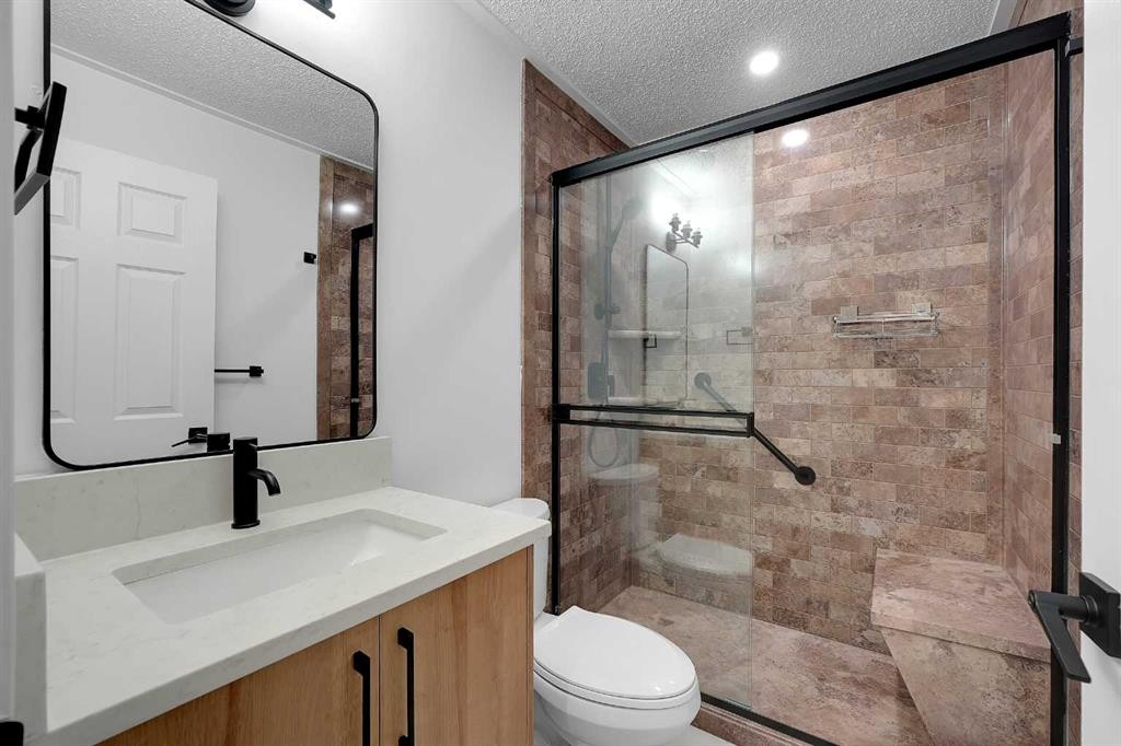 16 Abalone Crescent Ne, Calgary, AB - Indoor Photo Showing Bathroom