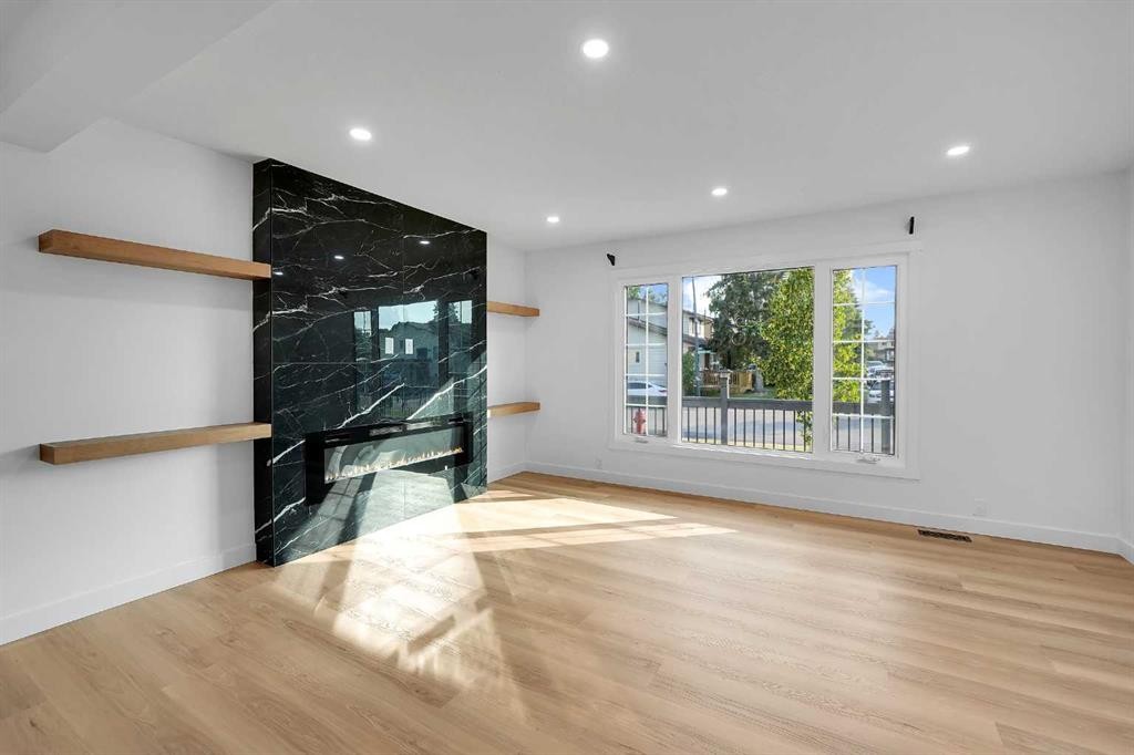 16 Abalone Crescent Ne, Calgary, AB - Indoor