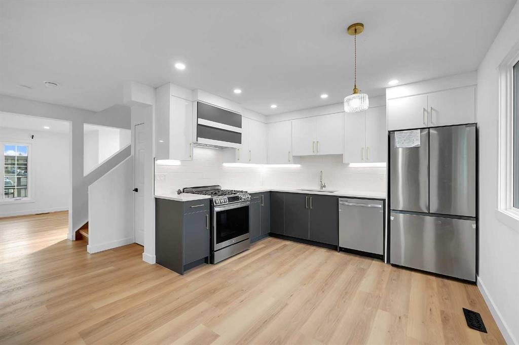 16 Abalone Crescent Ne, Calgary, AB - Indoor Photo Showing Kitchen With Upgraded Kitchen