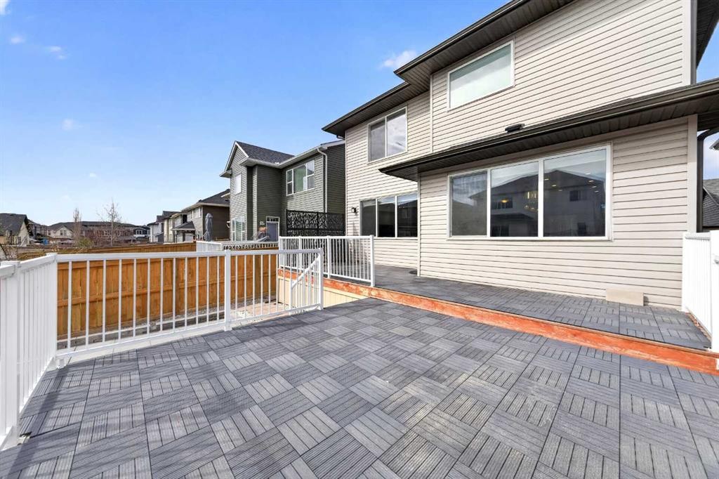 38 Evansfield Terrace Nw, Calgary, AB - Outdoor With Exterior