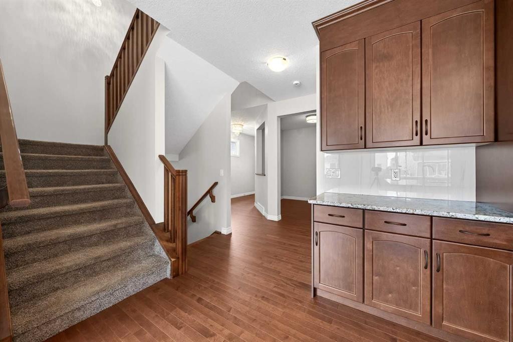 38 Evansfield Terrace Nw, Calgary, AB - Indoor