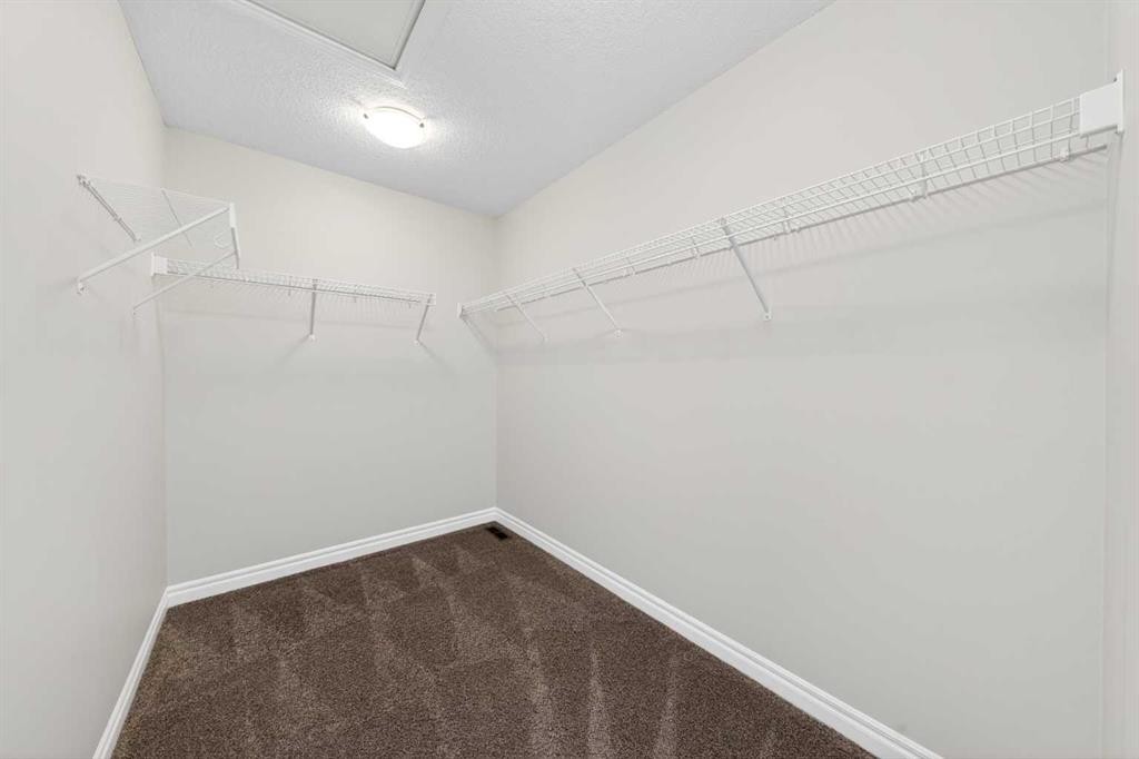 38 Evansfield Terrace Nw, Calgary, AB - Indoor With Storage
