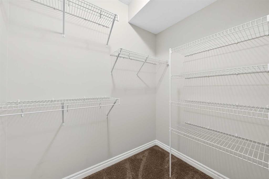 38 Evansfield Terrace Nw, Calgary, AB - Indoor With Storage