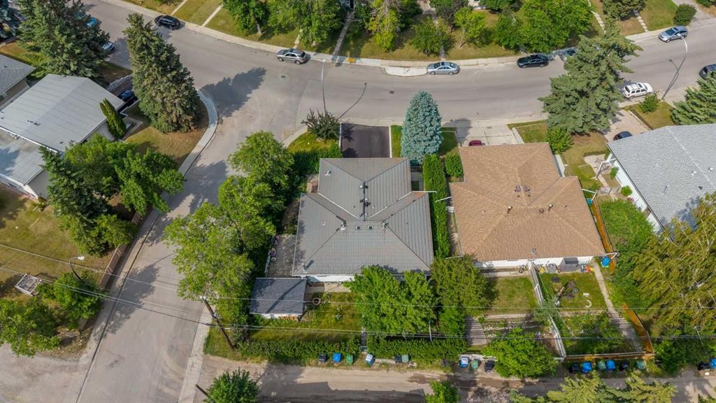 1415 Rosehill Drive Nw, Calgary, AB - Outdoor With View