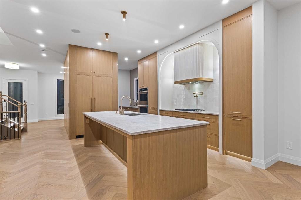 730 25 Avenue Nw, Calgary, AB - Indoor